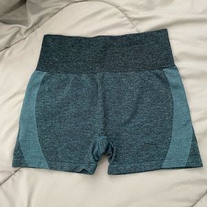 NWOT VS PINK WORKOUT SHORTS